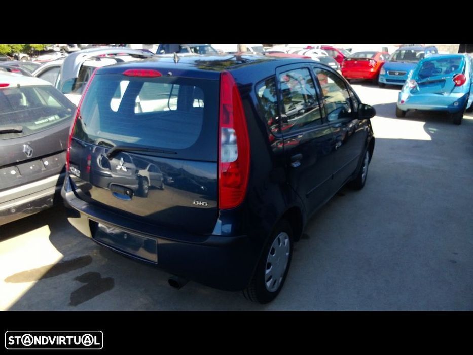 Traseira / Frente /Interior Mitsubishi Colt 2006