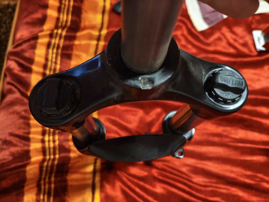 Suspensão SR Suntour XCM30 29"