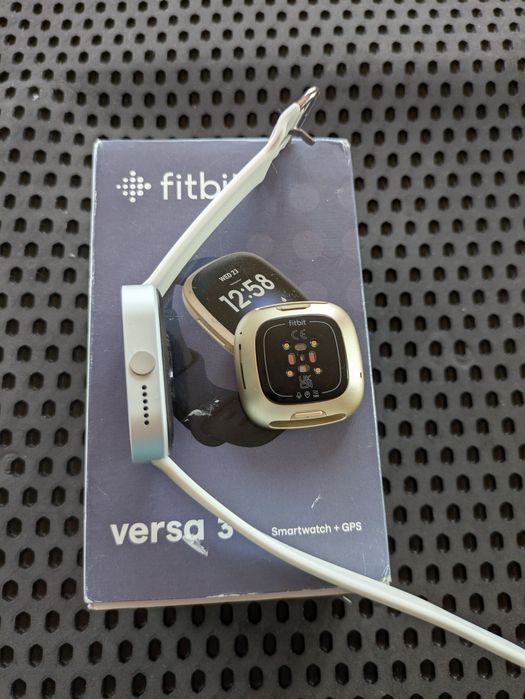fitbit versa 3 - Купити електроніку - Ціни на OLX.ua