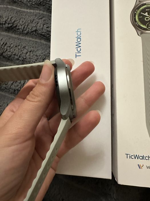 Смарт годинник Mobvoi TicWatch Pro 5 Enduro