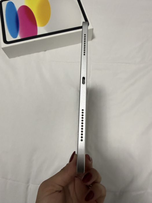 IPAD 10TH  10.9” silver