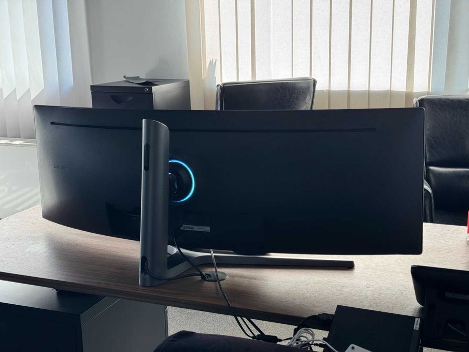 monitor C49HG90DMU (LC49HG90DMUXEN) od Samsung