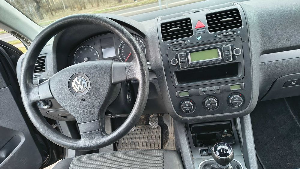 VW Golf 5 1.6 MPI + LPG. Opłaty do 2027!