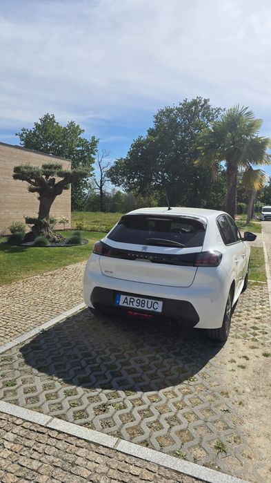 Peugeot 208 1.5hdi diesel 2022