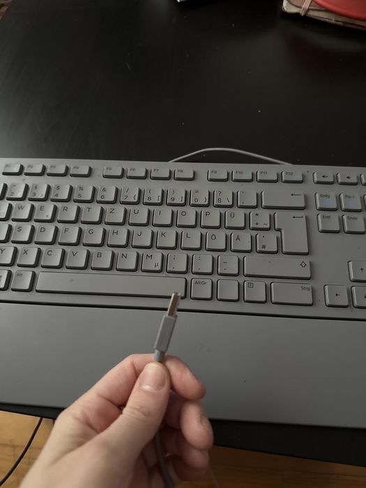 Klawiatura niemiecka, USB A