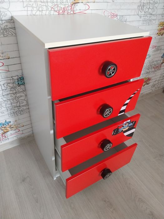 Regał/komoda chłopięce w auta