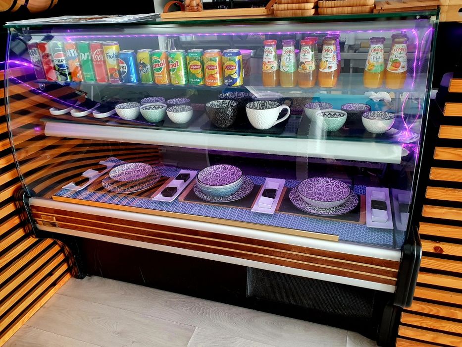 Balcão Vitrine com iluminação LED