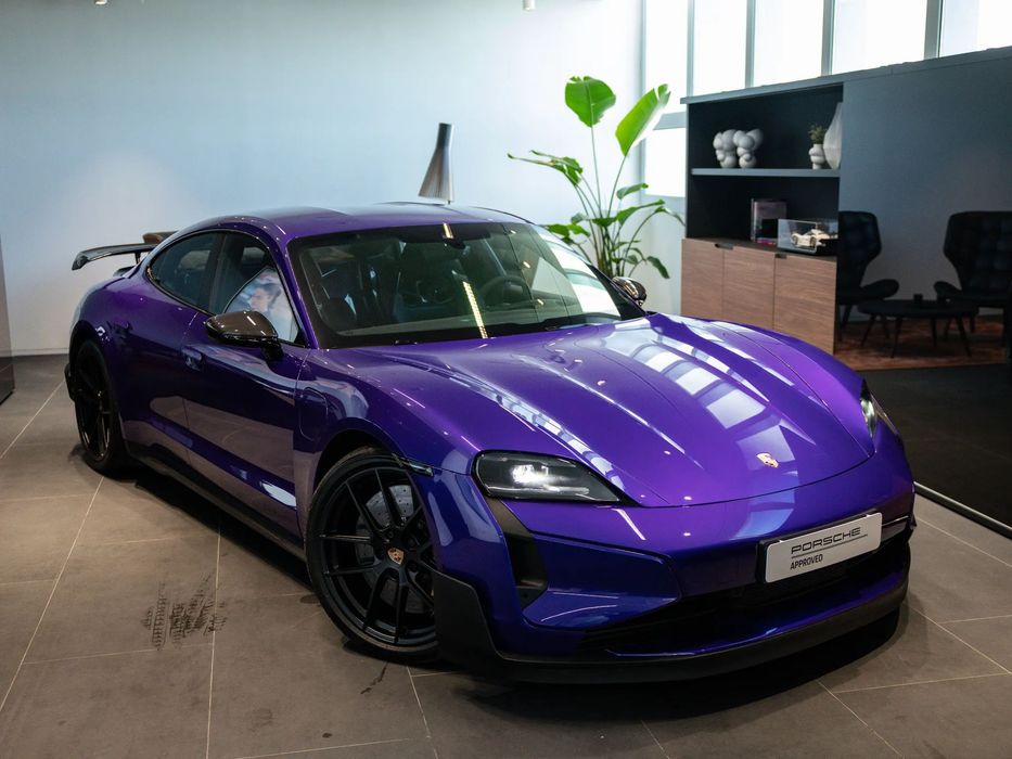 Porsche Taycan Turbo GT Weissach