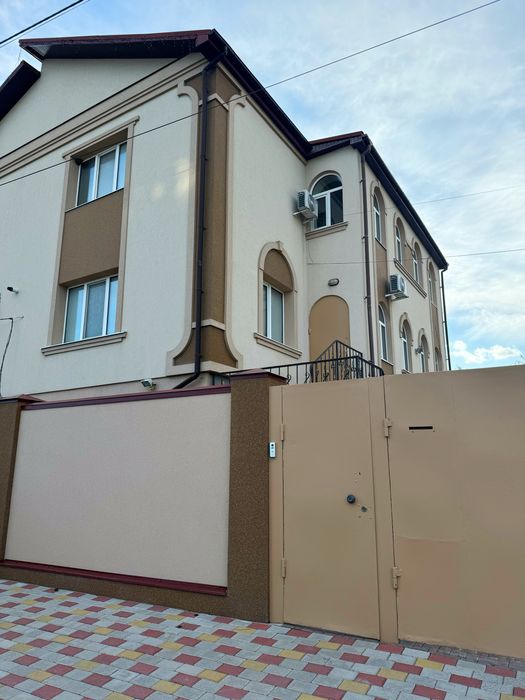 Частина будинку з генератором. Стара Балашівка. Агенція нерухомості