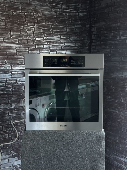Духовка,Духова шафа Miele H 2267 B | Німецька | Стан ідеал!