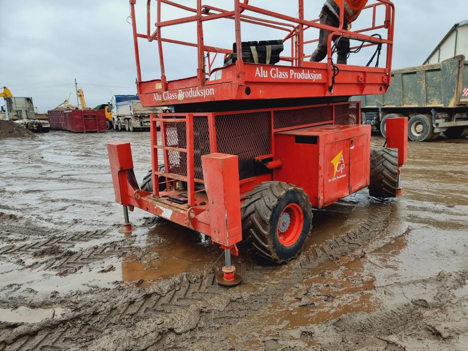 Продам ножничный подьемник JLG 40 RST ,