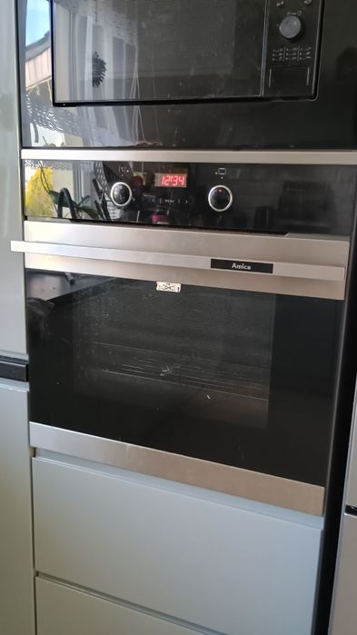 Piekarnik Amica grzałka w połowie grzeje