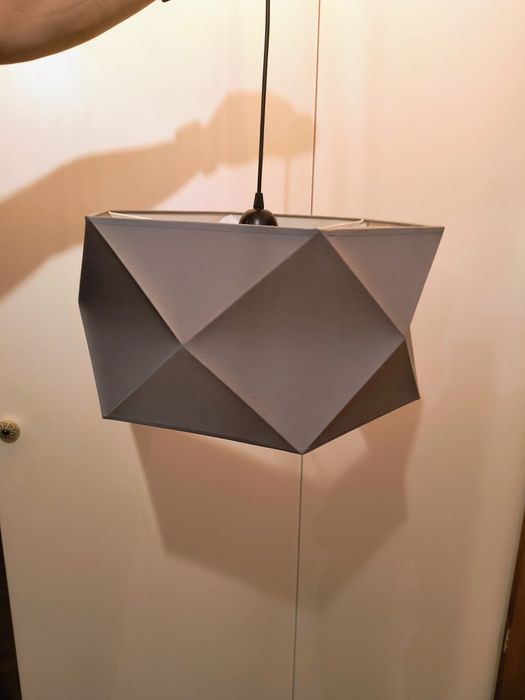 Lampa sufitowa szara geometryczna