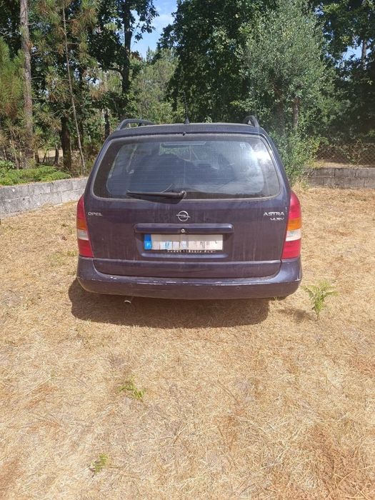 Astra 1.4 16v (avariado, para reparação ou peças)