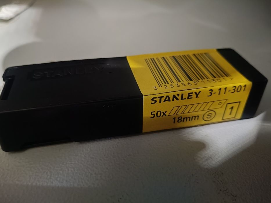 Ostrza Stanley 9 paczek nowe