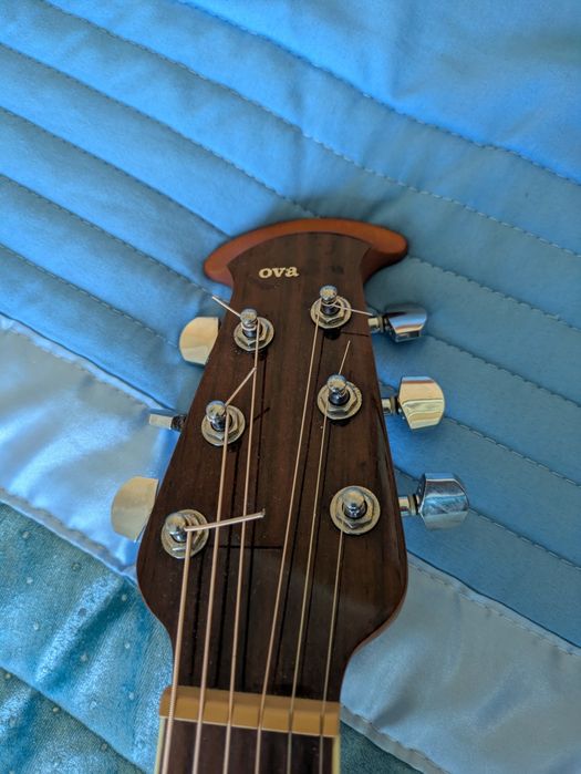 Guitarra eletro acústica Ovation
