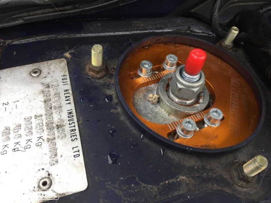 Subaru Impreza WRX 2.0 Turbo de 2001 para peças