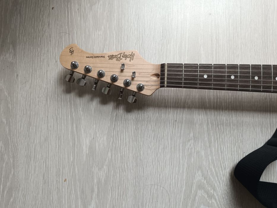 Sprzedam gitarę elektryczną