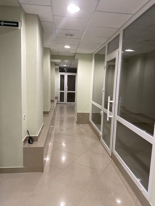 Магазин  360 кв.м Центр міста