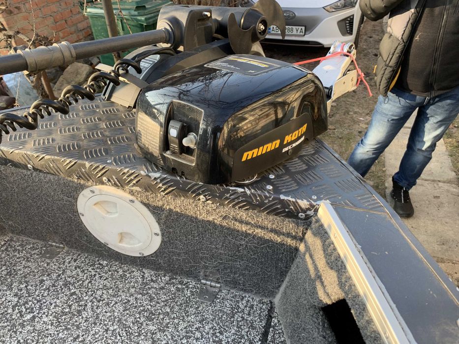 Катер FINVAL 470  з двигуном SUZUKI DF 70