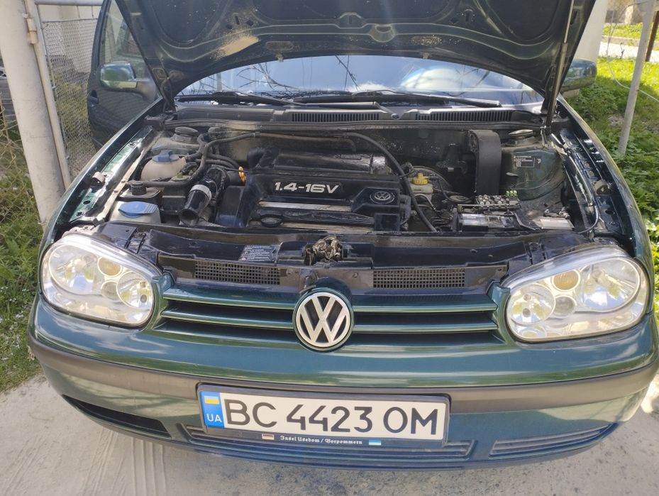 Автомобіль volkswagen golf4
