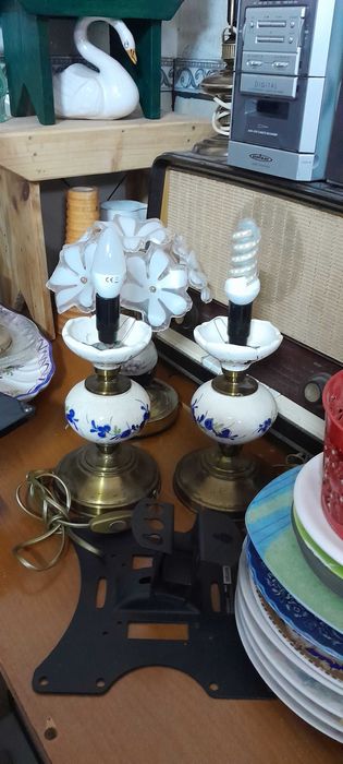 Candeeiros de mesa diversos