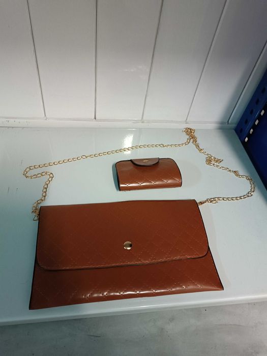 [NOVO] Conjunto de mala e porta-cartões, efeito pele