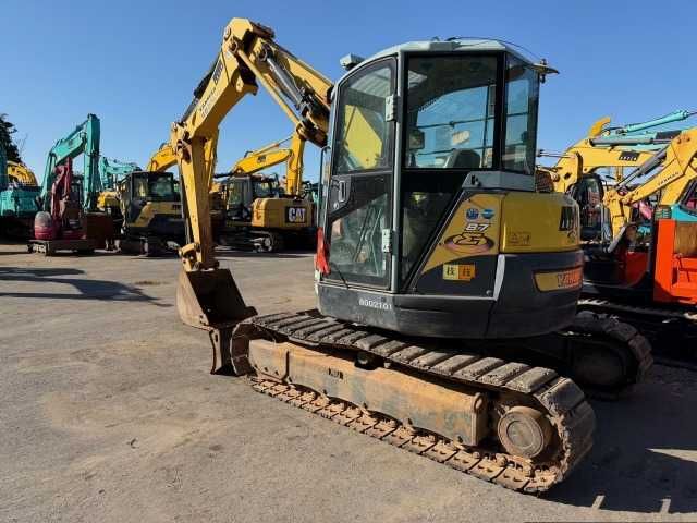Гусеничний екскаватор Yanmar B7-5B