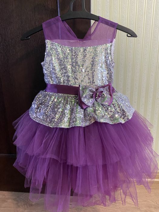 Сукня на дівчинку