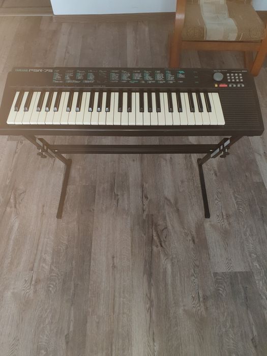 Keyboard  wersi i yamaha+nowy statyw.