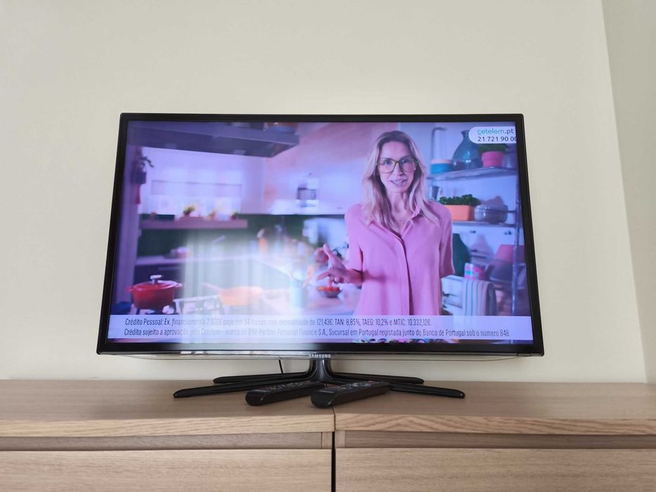 Televisão LED Samsung 40" UE40ES6100