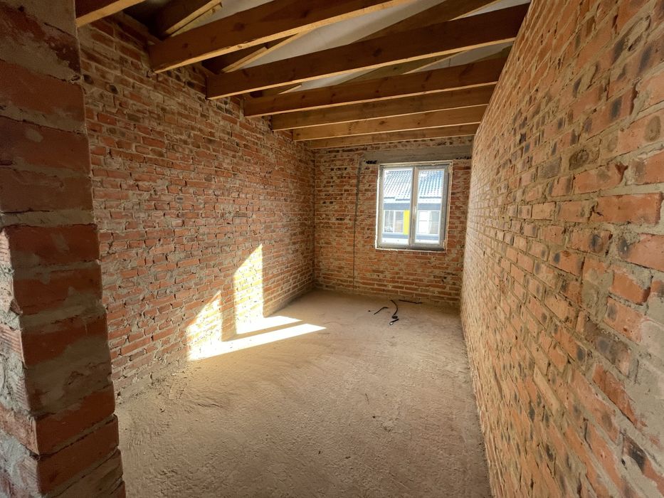 Котедж 117 кв.м з власною ділянкою