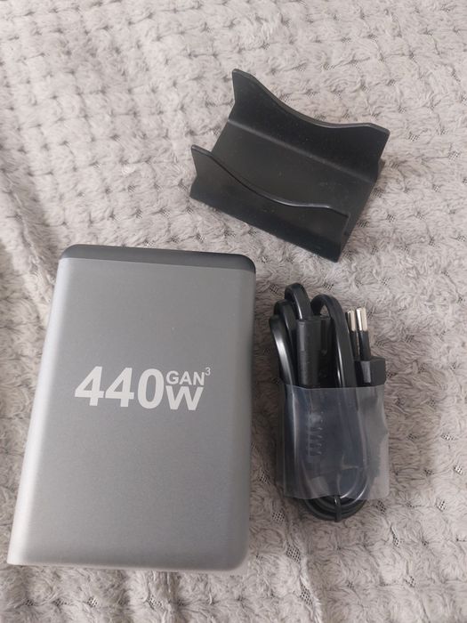 GaN 3 Pro багатофункціональна зарядна станція 8 портів 440W