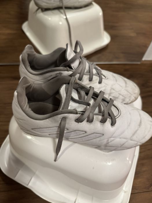 Korki lanki adidas skóra biale 35 bdb stan