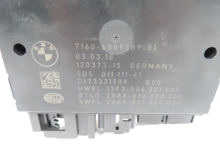 Modulo De Reboque Bmw 3 Ref: 63119463372 / 6889589 2009 - 2025