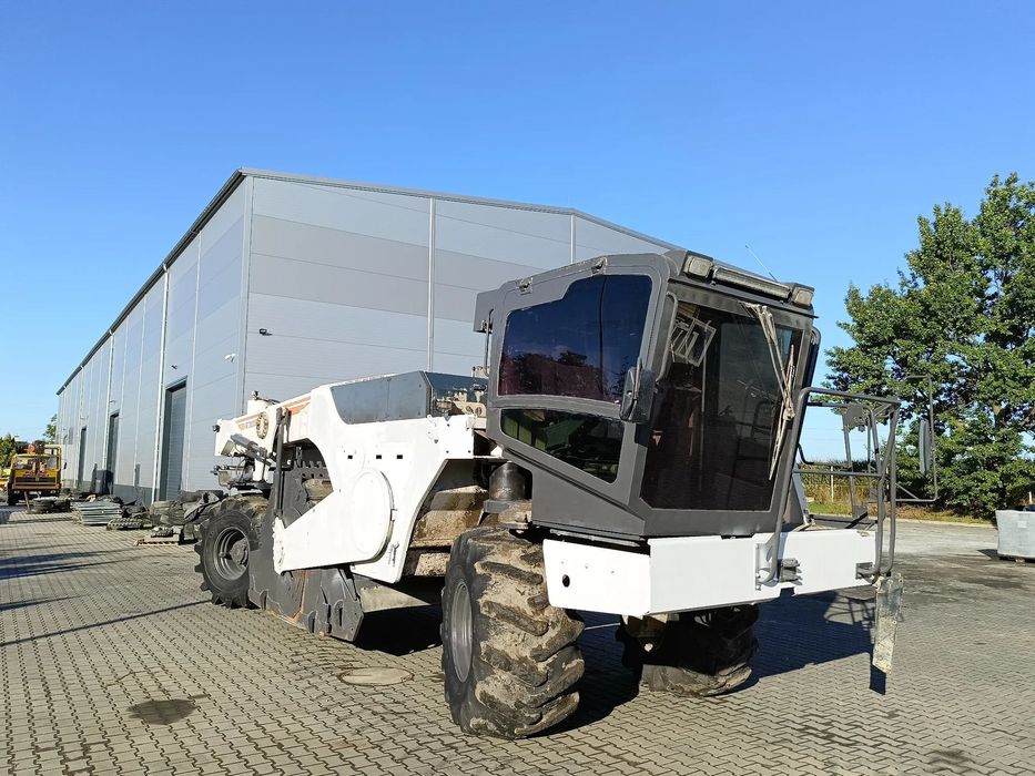 Wirtgen WR 2400  Sprzedam lub zamienię Stabilizator gruntu Wirtgen WR 2400