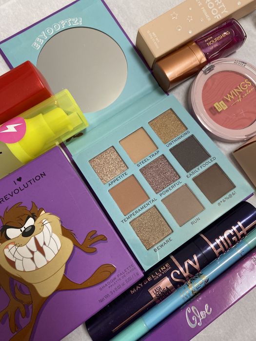 Duzy zestaw nowych kosmeyków colourpop paese revolution nyx