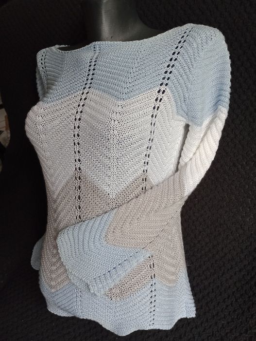 Uroczy sweterek ażurowy