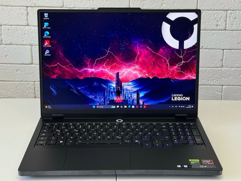 Lenovo Legion Pro 5/2K/240Hz/i7-13650HX/16 GB DDR5/1 TB SSD/RTX 5060
