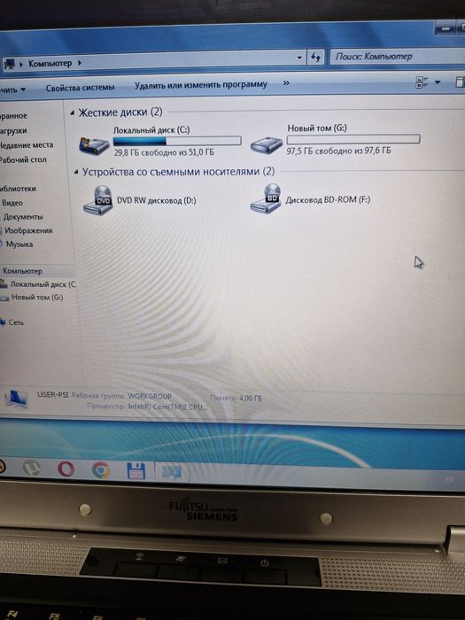 Ноутбук fujitsu-siemens amilo pro v2010 // 4 гб/ 160 гб