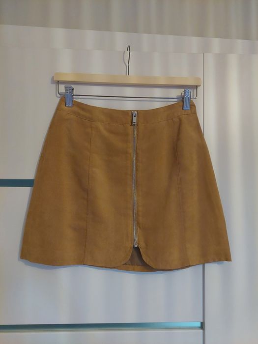 Beżowa spódnica na zamek H&M