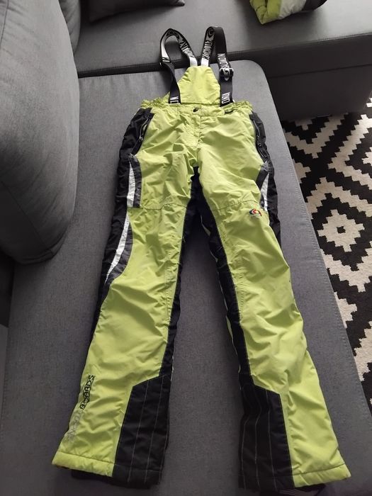 Продам женский лыжный костюм Salomon