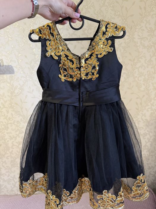 Пишна сукня на свято в садочок