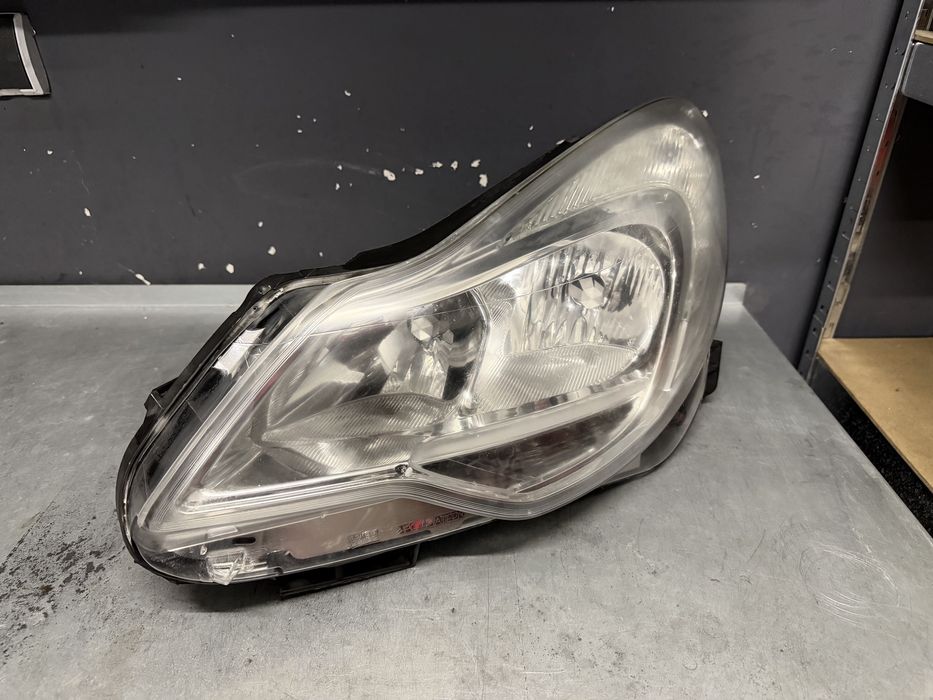Lampa lewa przód Opel Corsa D lift 11-14r. Europa oryginał