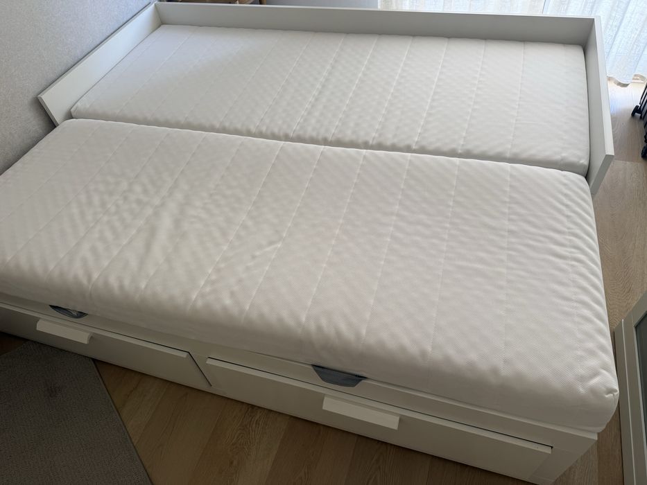 Cama Brimnes  + 2 Colchões IKEA