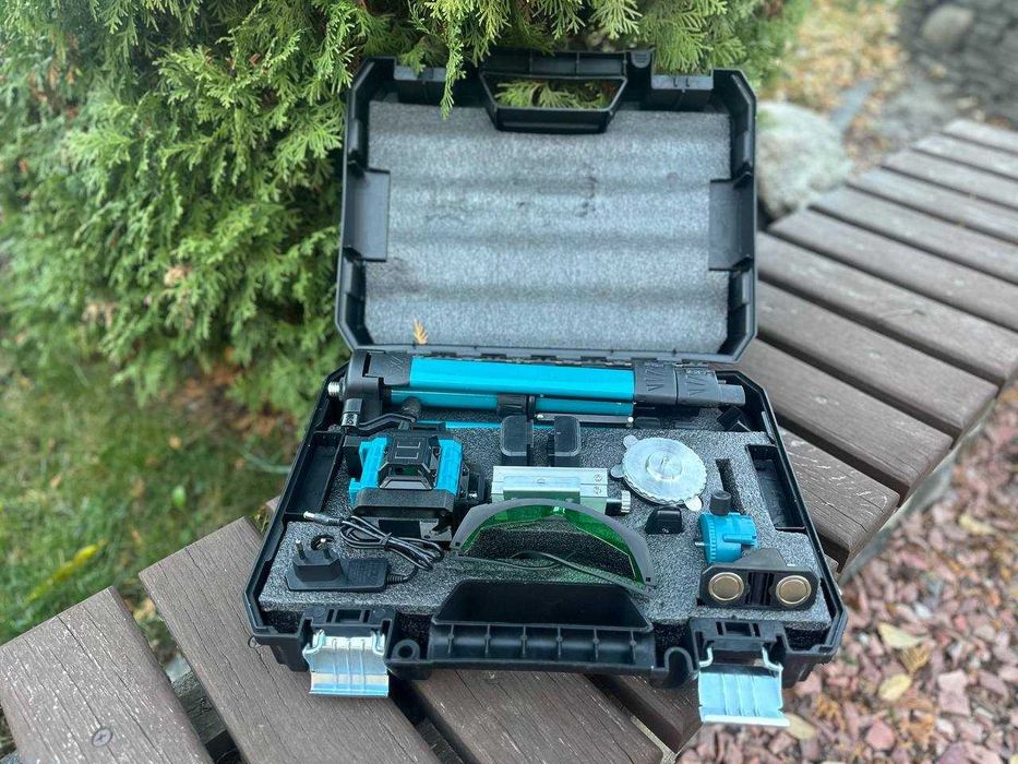 Лазерный уровень 4D нивелир Makita. Лазерний рівень 16 ліній. Нівелір