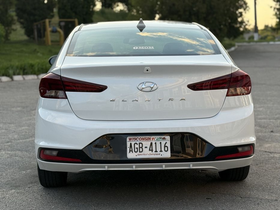 Hyundai Elantra 2020