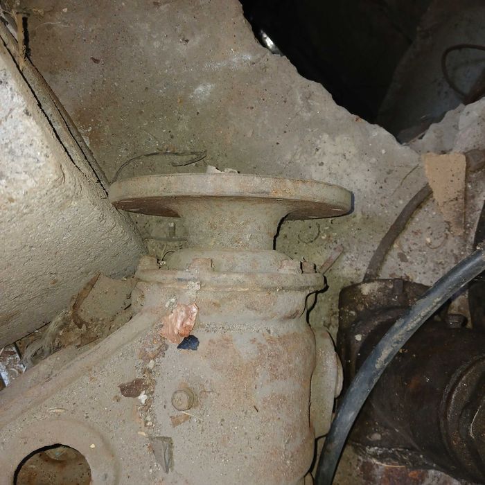 Продам промопору Краз , радиатор маслянный, рулевая колонка.