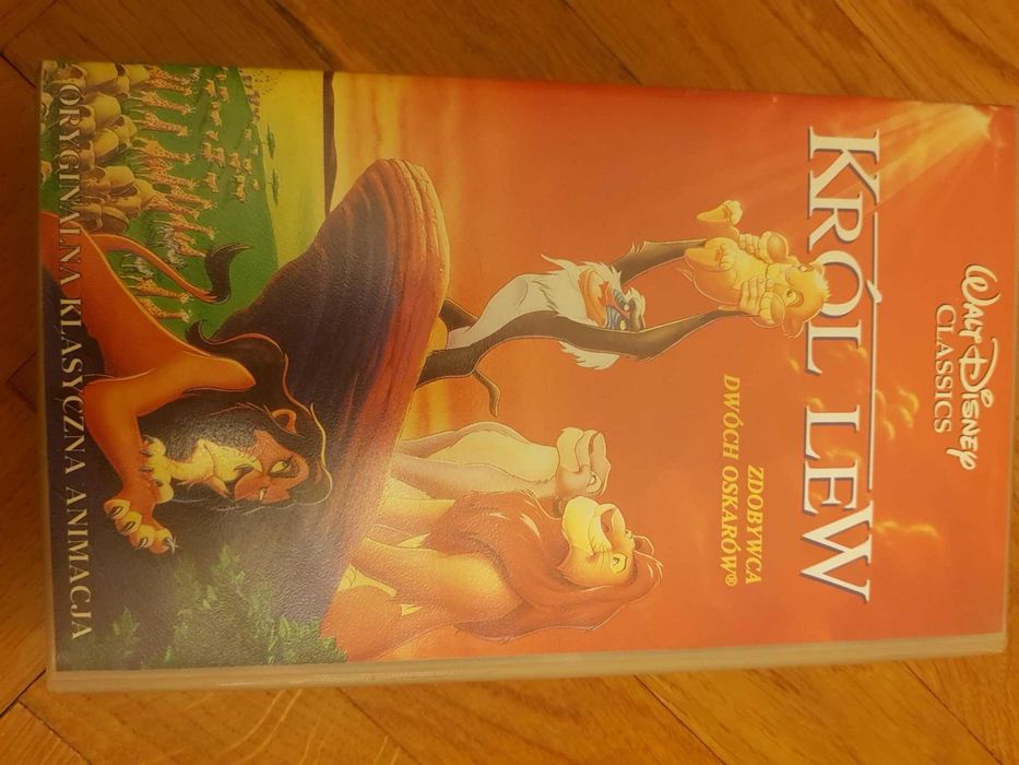 Kasety VHS z bajkami dla dzieci (tytuły w opisie)