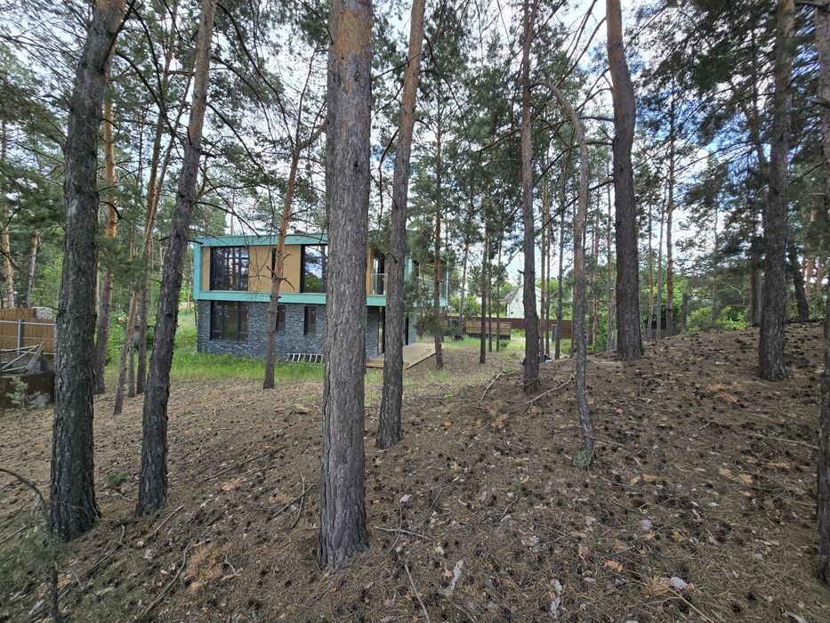 Будинок 180 м2 тераси 40 м2 
ділянка 14 соток у соснах 
с. Романків 11 км Київ поруч Підгірці Ходосівка Лісники Нові Безрадичі